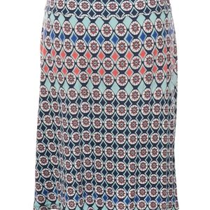 Manguun Collection - Flattering  Bright Skirt, Size M